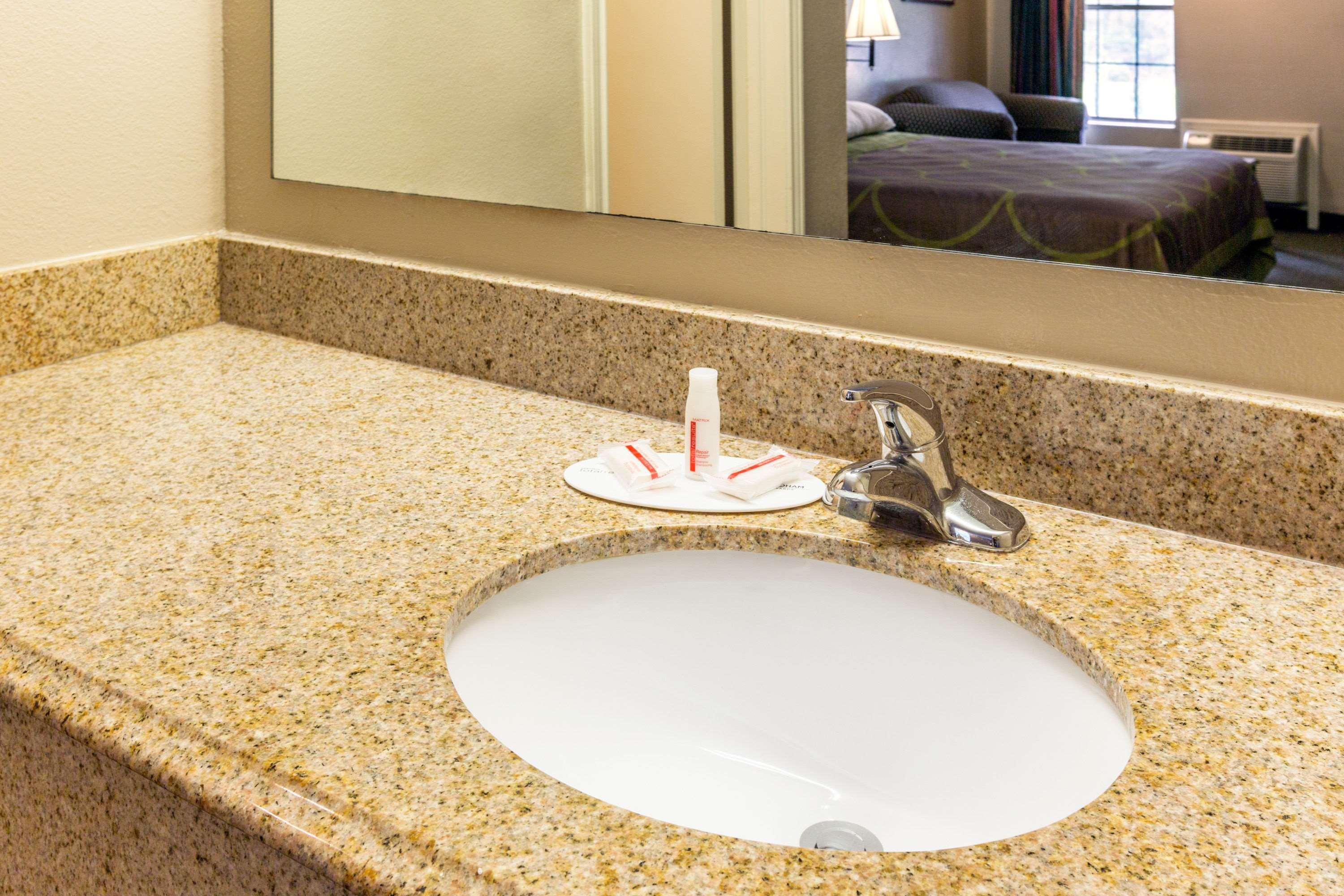 Super 8 By Wyndham Bossier City/Shreveport Area Extérieur photo