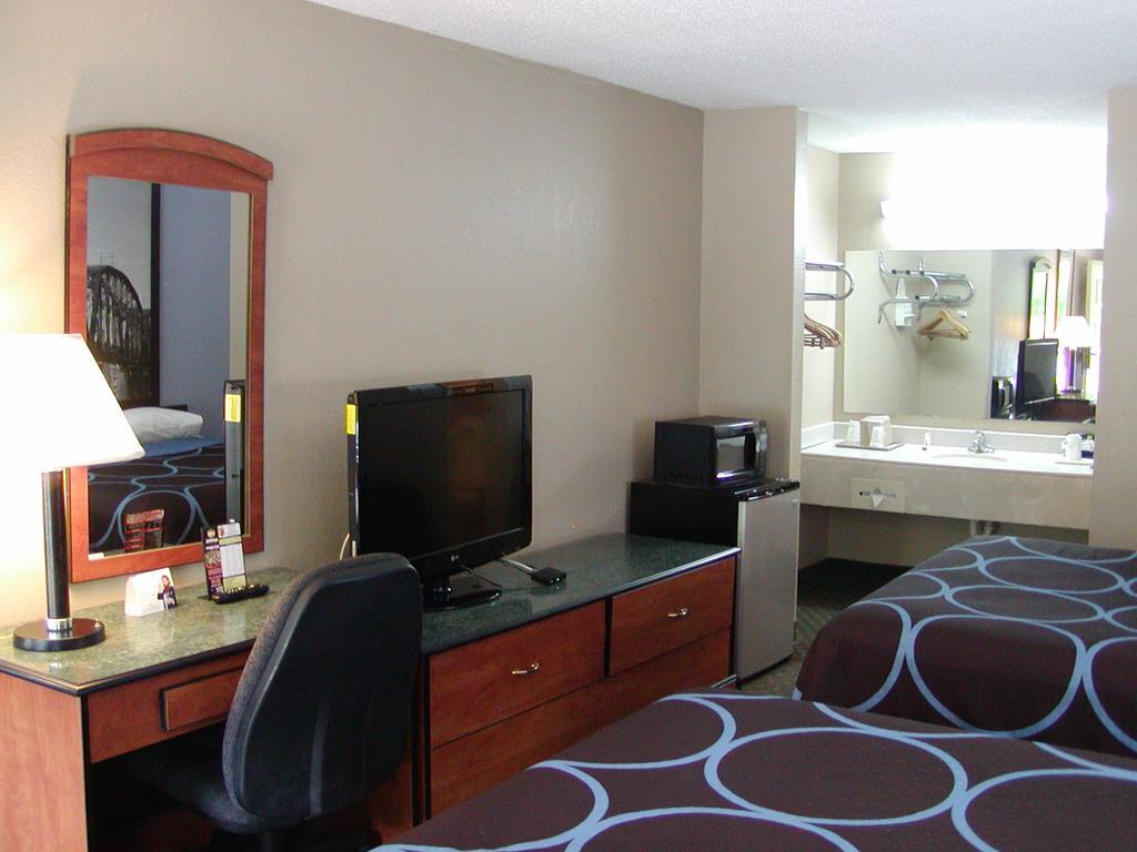 Super 8 By Wyndham Bossier City/Shreveport Area Extérieur photo